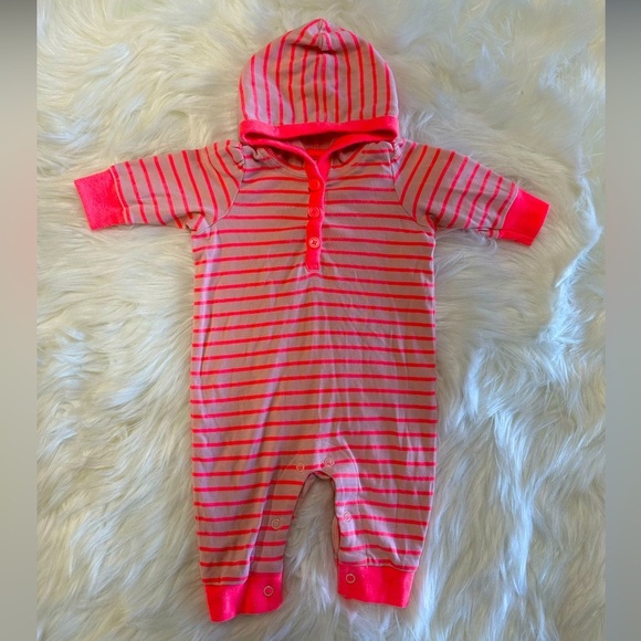 5/$30 Baby Osh B’Gosh Baby Girl Outfit 0-3 Months - Picture 2 of 5
